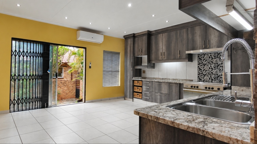 3 Bedroom Property for Sale in Safari Gardens North West